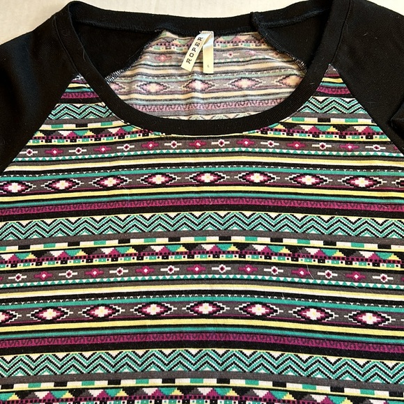3/$25 Roper Multi Aztec Print Scoop Neck Western Cowgirl L/S T Shirt. Size L - Picture 4 of 10